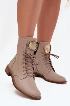 Skórzane Botki Damskie Na Płaskim Obcasie Ze Złotym Detalem Zazoo 3084 Beżowe