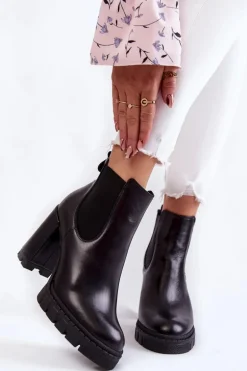 Skórzane Botki Gładkie Na Słupku Czarne Eldey