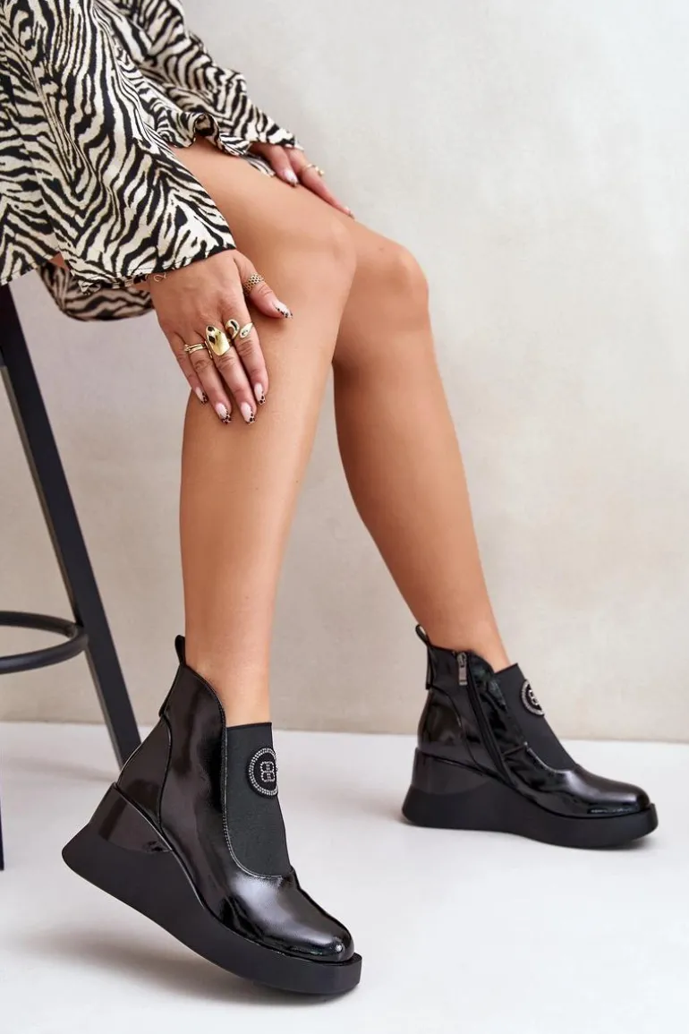 Skórzane Botki Na Koturnie D&A MR880-137 Czarne