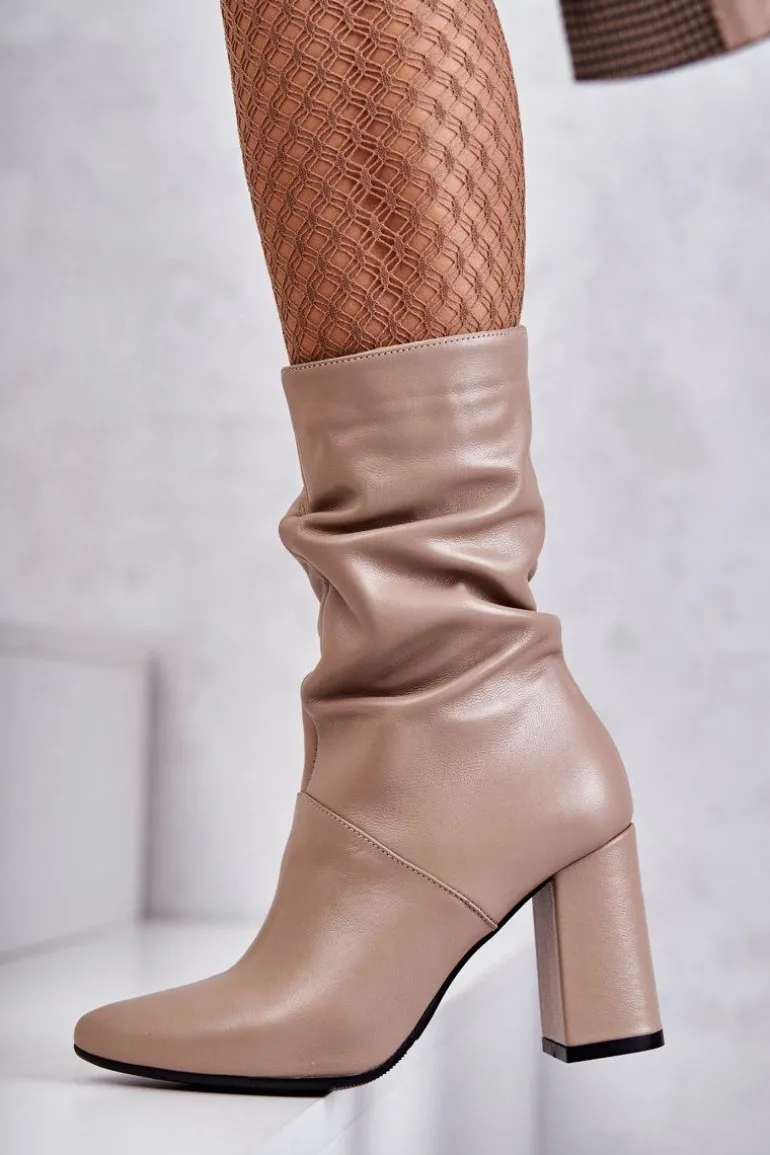 Skórzane Botki Na Obcasie Laura Messi 2560 Beżowe
