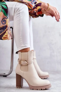 Skórzane Botki Na Słupku Z Ozdobnym Paskiem Beżowe Maresol