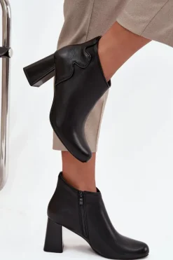 Skórzane Botki Ocieplane Na Słupku Czarne Ivessara