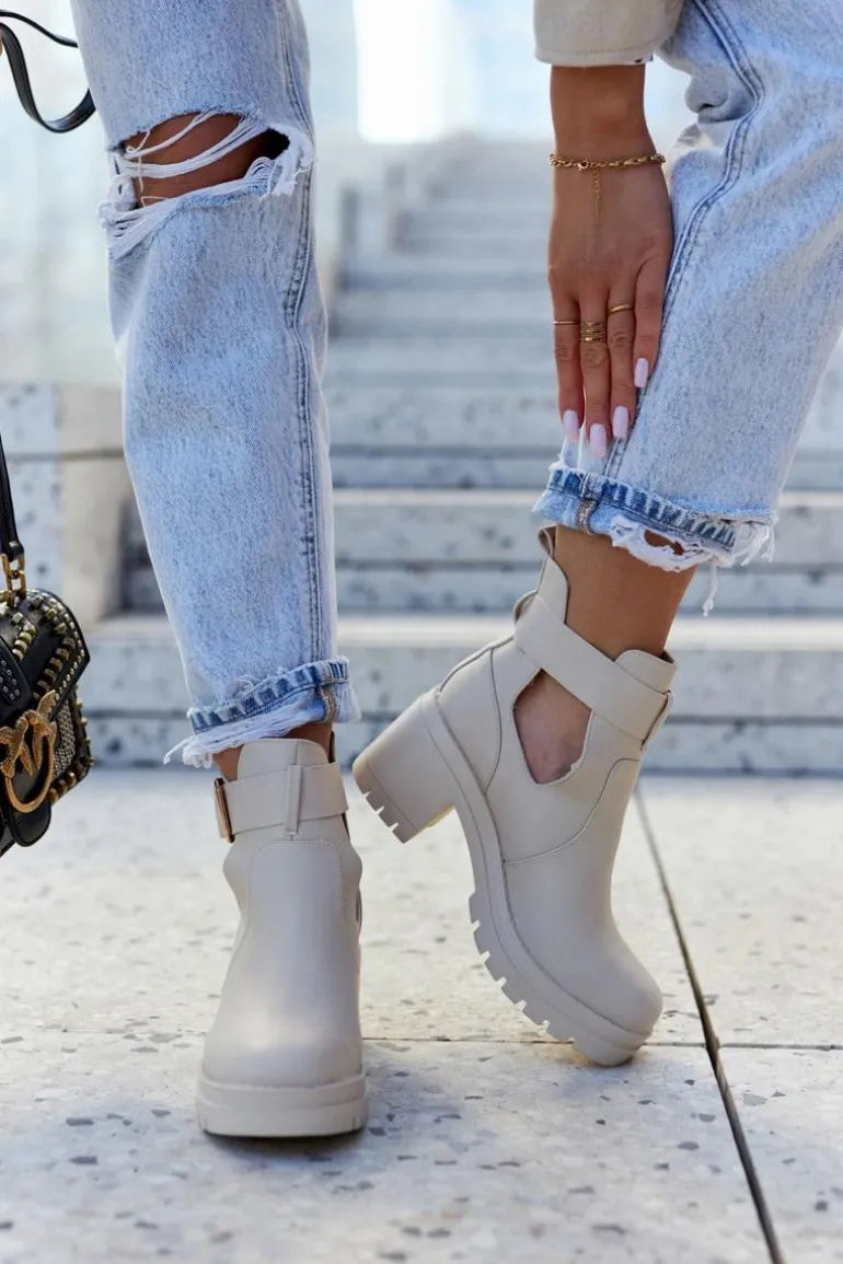 Skórzane Botki Wycięcie Pasek Beżowe Rosanne