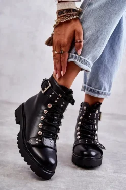 Skórzane Botki Z Ozdobnym Paskiem Czarne Sabine