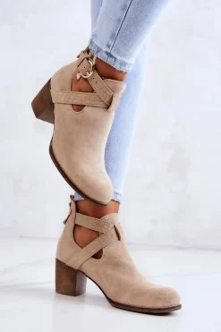 Skórzane Botki Z Wycięciem Na Słupku Beżowe Lemar Axelle