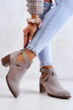 Skórzane Botki Z Wycięciem Na Słupku Szare Axelle