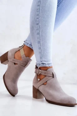 Skórzane Botki Z Wycięciem Na Słupku Szare Axelle