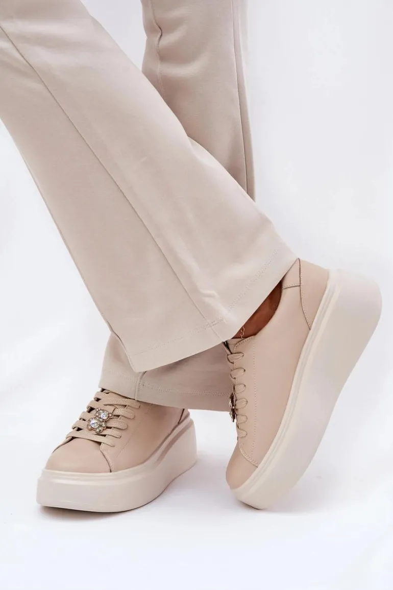 Skórzane Buty Sportowe Damskie Na Platformie Z Przypinką Vinceza 39922 Beżowe