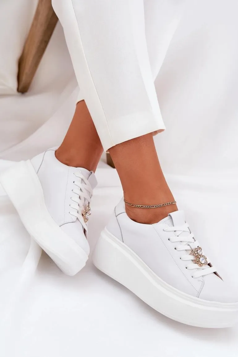 Skórzane Buty Sportowe Damskie Na Platformie Z Przypinką Vinceza 39922 Białe