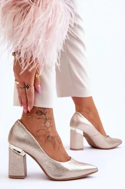 Skórzane Czółenka Lewski 3117 Złote