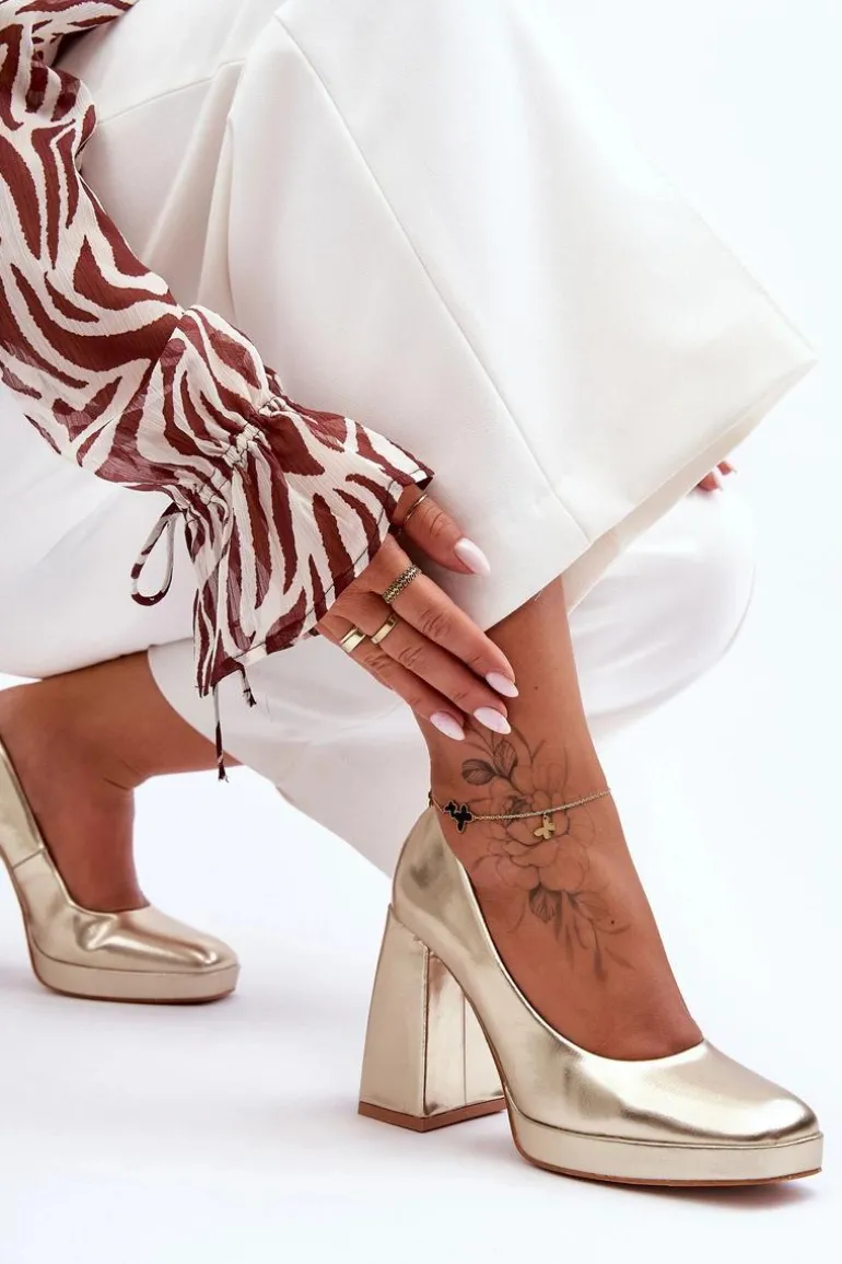 Skórzane Czółenka Na Masywnym Obcasie Złote Rosalia