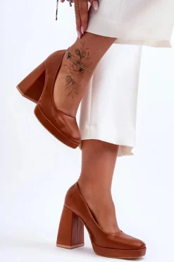 Skórzane Czółenka Na Masywnym Obcasie Camel Rosalia