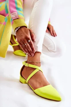 Skórzane Czółenka Na Niskim Obcasie Żółte Giovanna