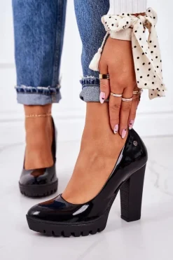 Skórzane Czółenka Na Słupku Maciejka 02629-05 Lakierowane Czarne