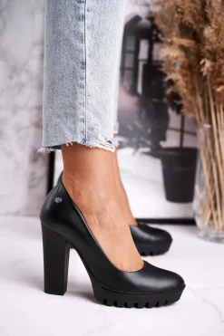 Skórzane Czółenka Na Słupku Maciejka 02629-01 Czarne