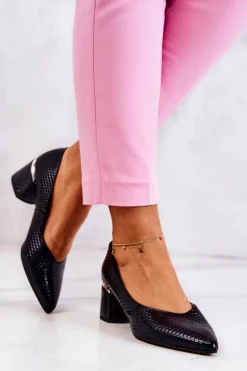 Skórzane Czółenka Nosek W Szpic Granatowe Marilyn