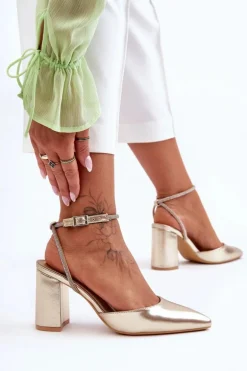 Skórzane Czółenka Z Ozdobnym Paseczkiem Złote Lirosa