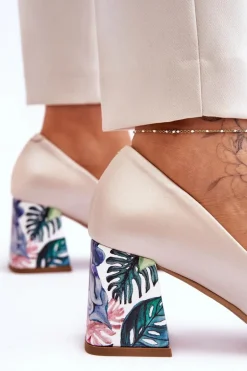 Skórzane Czółenka Z Ozdobnym Obcasem Lewski Shoes 2608/K Beżowy Perłowy