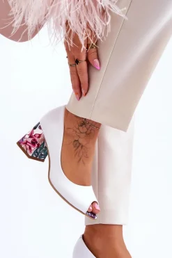 Skórzane Czółenka Z Ozdobnym Obcasem Lewski Shoes 2608/K Biały Groch