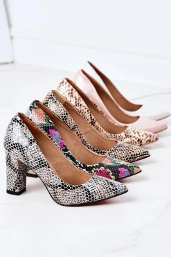 Skórzane Czółenka Z Wężowym Wzorem Lewski Shoes 2453 Złote