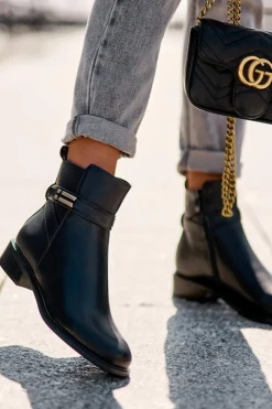 Skórzane Damskie Botki Na Płaskim Obcasie Czarne Lucadi