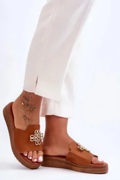 Skórzane Damskie Klapki Na Platformie z Ozdobą Brązowe Azera