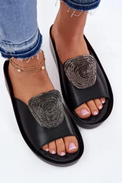 Skórzane Damskie Klapki Z Ozdobą KV51-028 Czarne