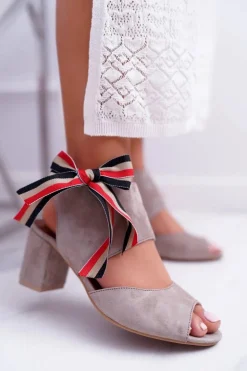 Skórzane Damskie Sandały Maciejka Na Słupku Beż 04038-04