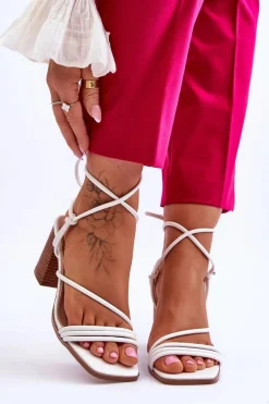 Skórzane Damskie Sandały Na Słupku Białe Seyna