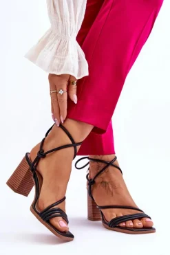 Skórzane Damskie Sandały Na Słupku Czarne Seyna