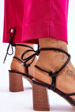 Skórzane Damskie Sandały Na Słupku Czarne Seyna