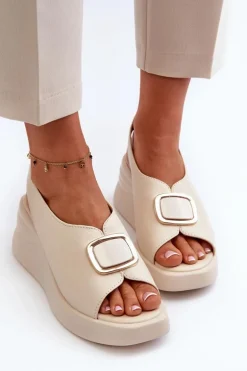 Skórzane Damskie Sandały Na Koturnie Z Ozdobą Beżowe Salvania