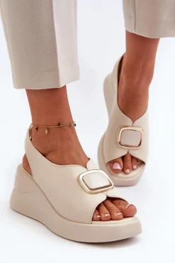 Skórzane Damskie Sandały Na Koturnie Z Ozdobą Beżowe Salvania