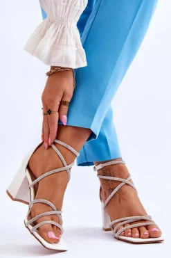 Skórzane Damskie Sandały Z Cyrkoniami Na Obcasie Białe Liviano