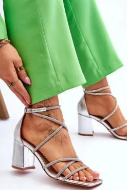 Skórzane Damskie Sandały Z Cyrkoniami Na Obcasie Srebrne Liviano