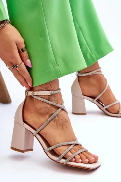 Skórzane Damskie Sandały Z Cyrkoniami Na Obcasie Beżowe Liviano