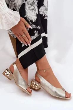 Skórzane Eleganckie Sandały Damskie CheBello 4724 Złote