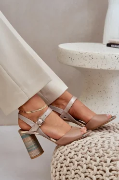 Skórzane Eleganckie Sandały Na Słupku Laura Messi 2136 Ciemnobeżowe