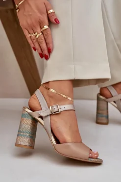 Skórzane Eleganckie Sandały Na Słupku Laura Messi 2136 Ciemnobeżowe