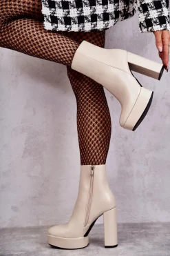 Skórzane Gładkie Botki Na Słupku Beżowe Kaysa