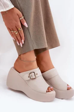 Skórzane Klapki Damskie Na Platformie I Koturnie Z Klamrą S.Barski LR51-542 Beżowe