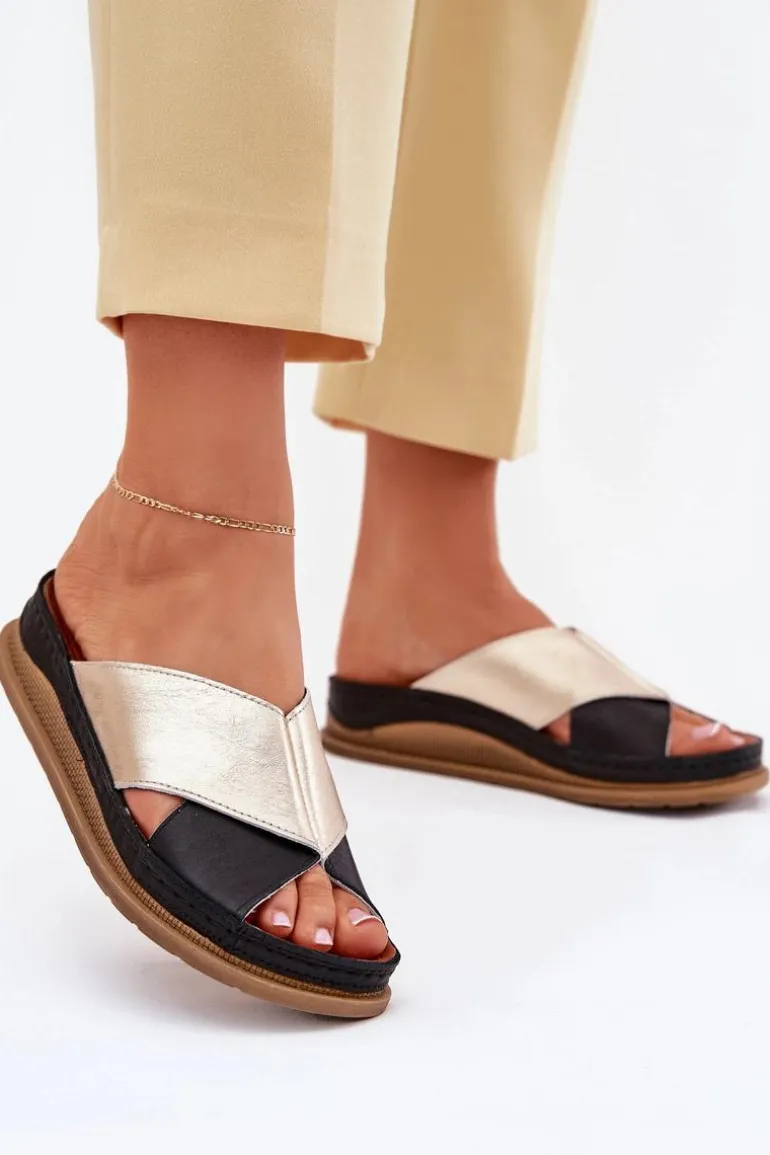 Skórzane Klapki Damskie Na Platformie Maciejka L4986-25 Złoto-Czarne