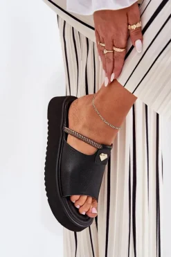 Skórzane Klapki Damskie Na Platformie Z Ozdobnym Paskiem D&A MK51-475 Czarne