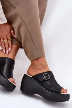 Skórzane Klapki Damskie Na Platformie I Koturnie Z Klamrą S.Barski LR51-542 Czarne