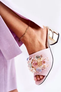 Skórzane Klapki Damskie Na Obcasie Z Ozdobą Różowe Calinda