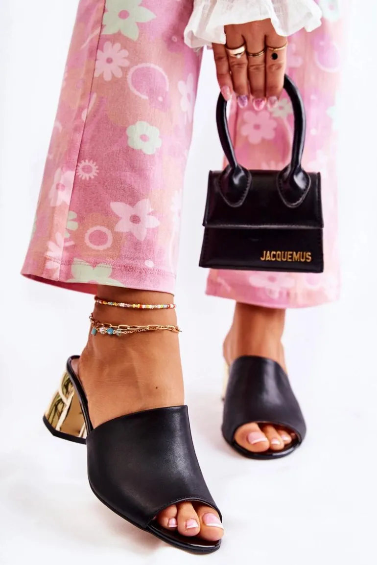 Skórzane Klapki Damskie Na Obcasie Czarne Perry