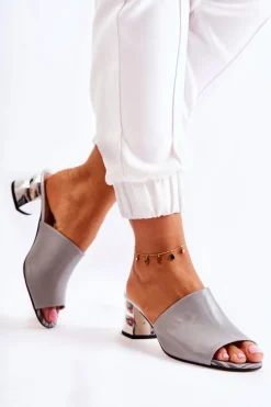 Skórzane Klapki Damskie Na Obcasie Szare Perry