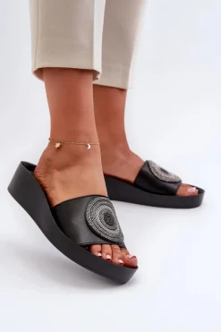 Skórzane Klapki Damskie Z Ozdobą S.Barski KV27-019 Czarne