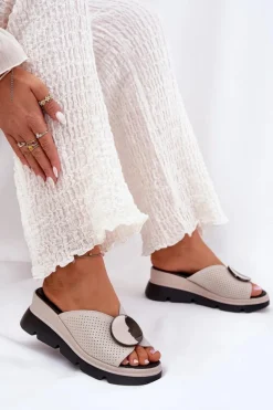 Skórzane Klapki Damskie Z Ozdobą S.Barski LR51-662 Beżowe