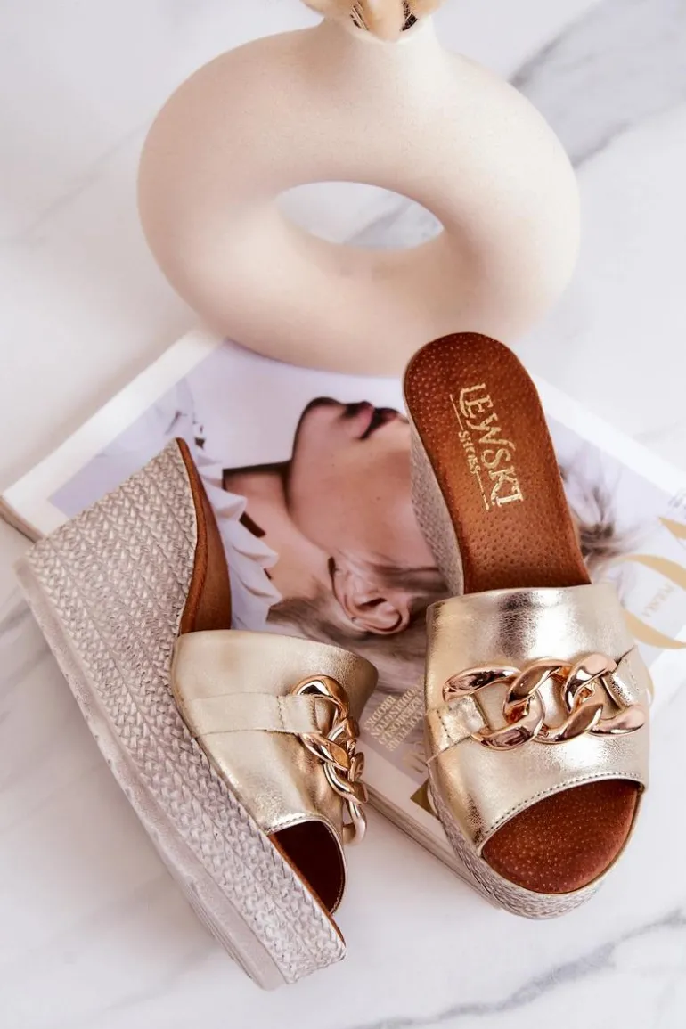 Skórzane Klapki Na Koturnie Lewski 3062 Złote